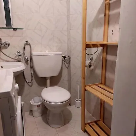 Doris' 1 Bedroom Apartment