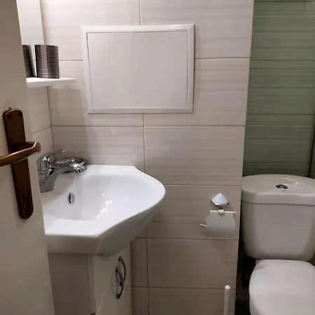 Doris' 1 Bedroom Апартаменты *